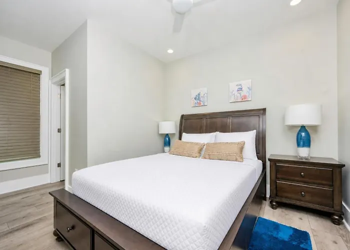 West Side U Holiday home